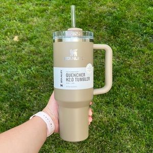 NEW Limited Edition Basic Brown 40oz Stanley